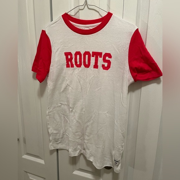 NWOT Men’s Roots Multicolour T-shirt - Picture 2 of 4